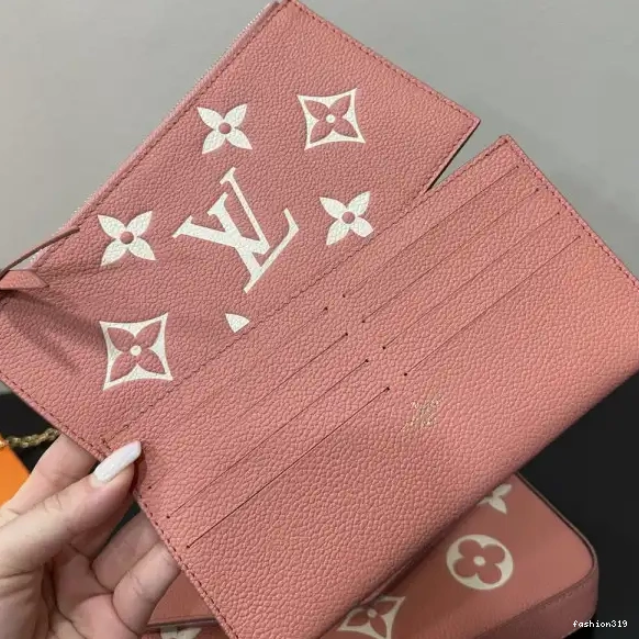 VUITTON LOUIS POCHETTE FÉLICIE 0430